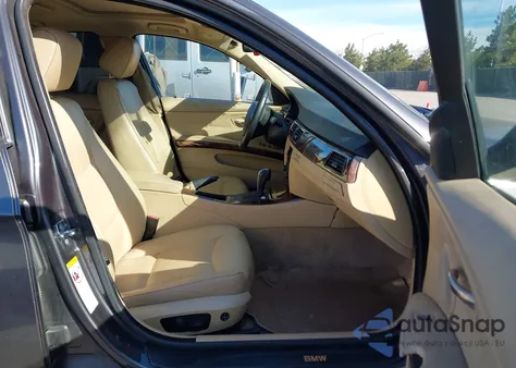 2006 BMW 325I z USA, uszkodzony, nr VIN WBAVB13536KX48622